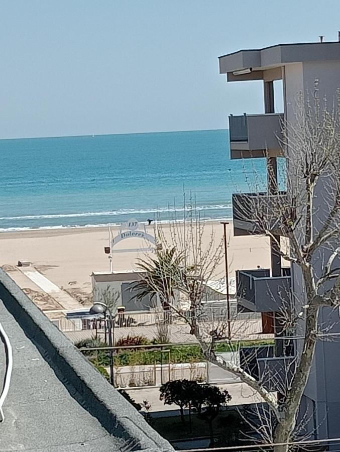 רימיני Appartamenti Carlotta מראה חיצוני תמונה