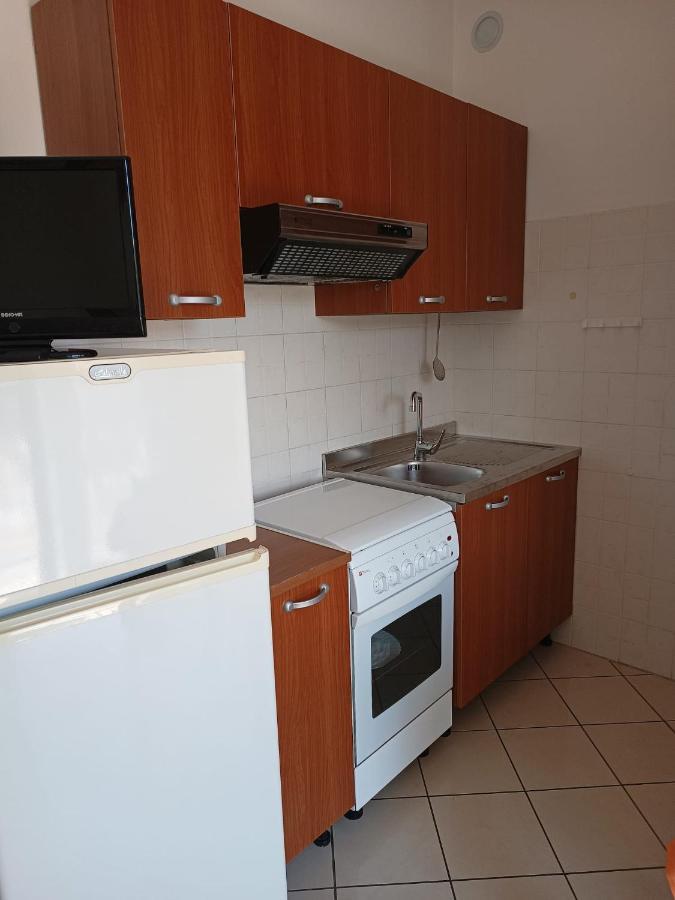 רימיני Appartamenti Carlotta מראה חיצוני תמונה